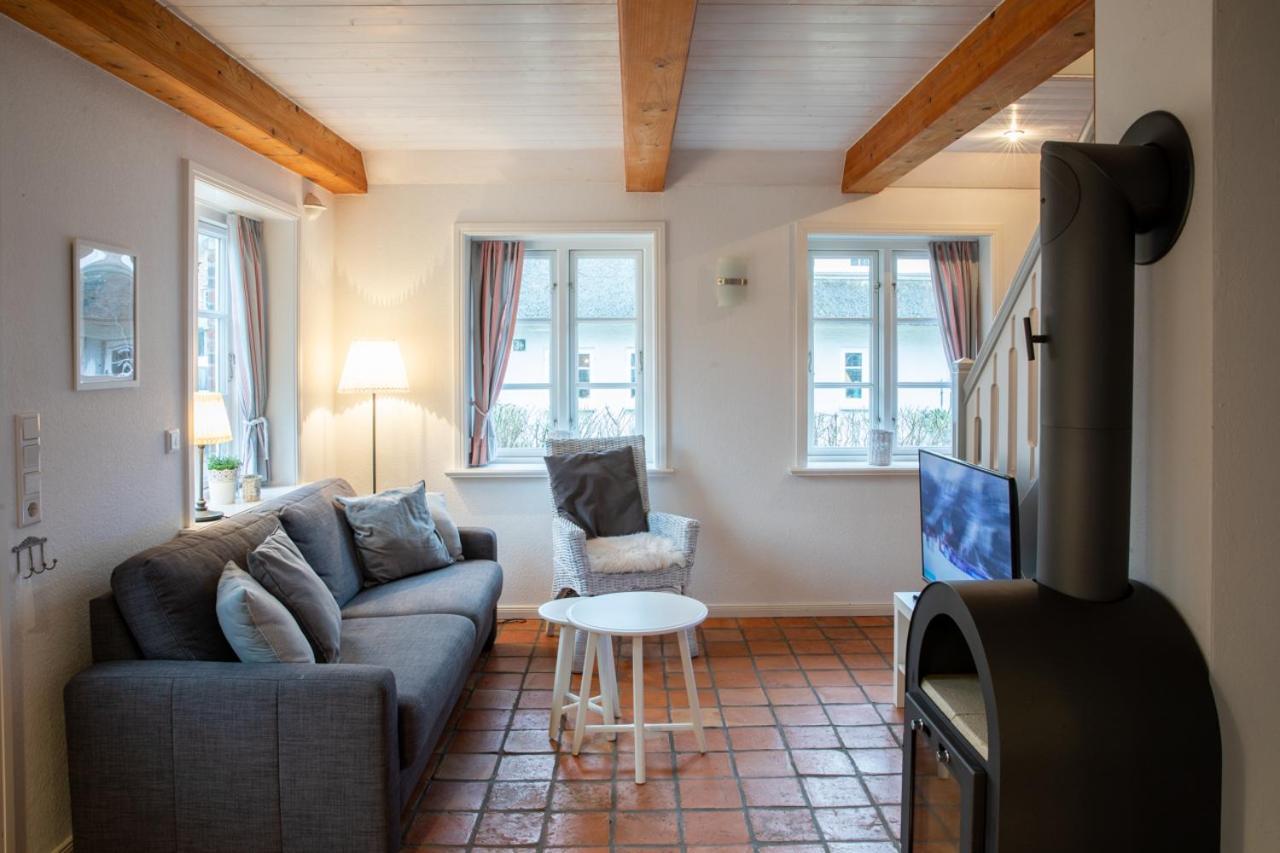 Ferienwohnung Oldsum エクステリア 写真