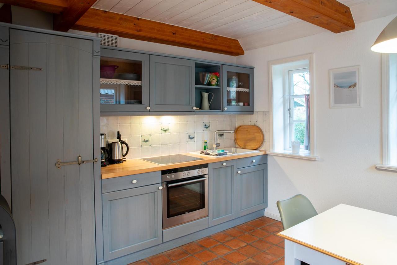 Ferienwohnung Oldsum エクステリア 写真