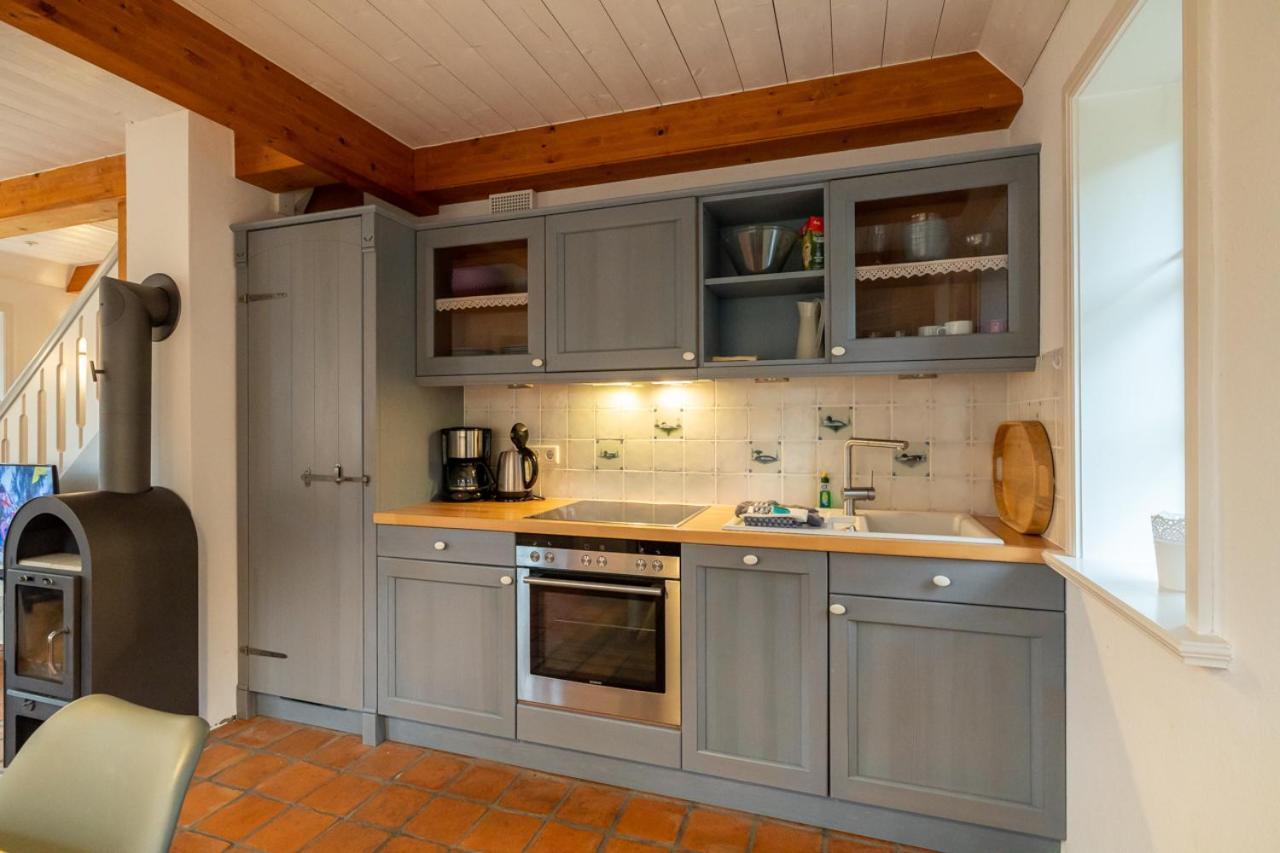 Ferienwohnung Oldsum エクステリア 写真
