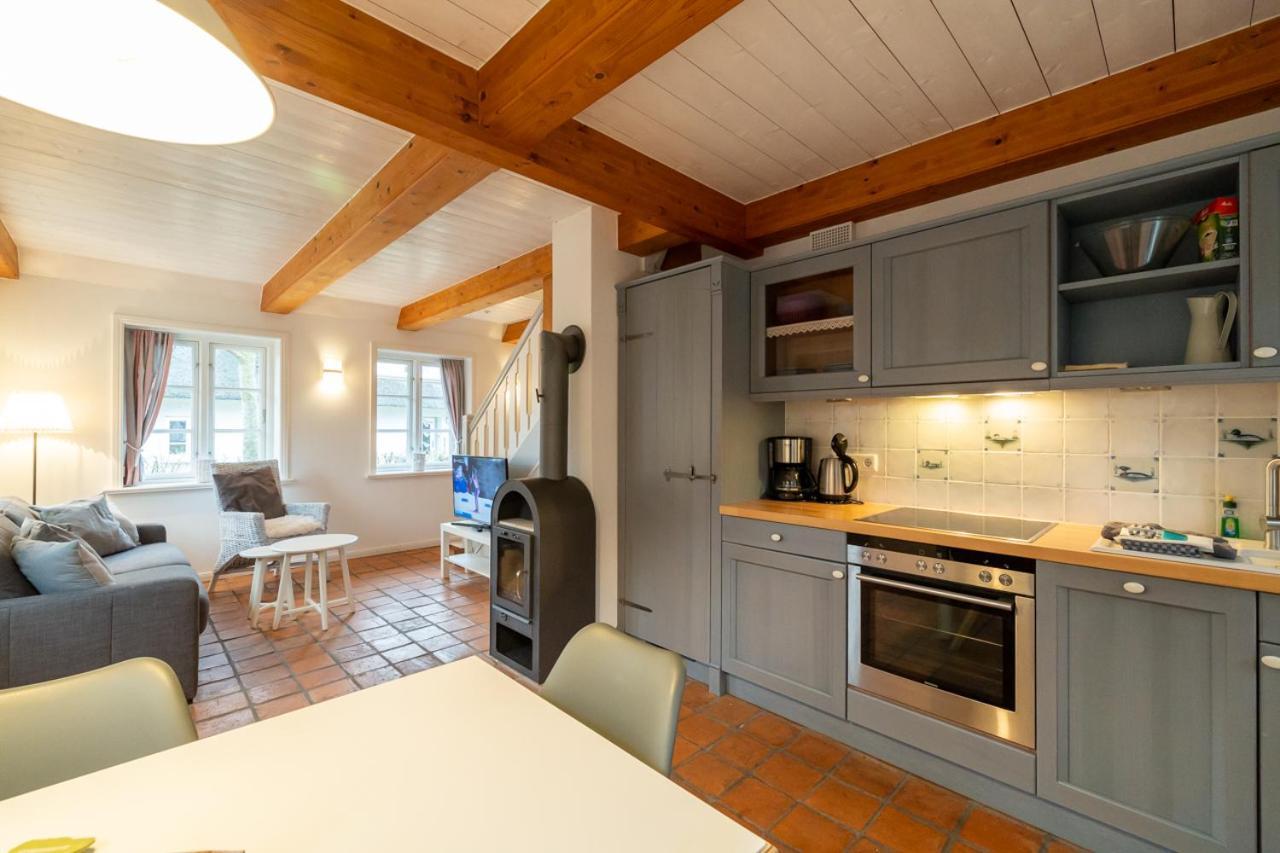 Ferienwohnung Oldsum エクステリア 写真