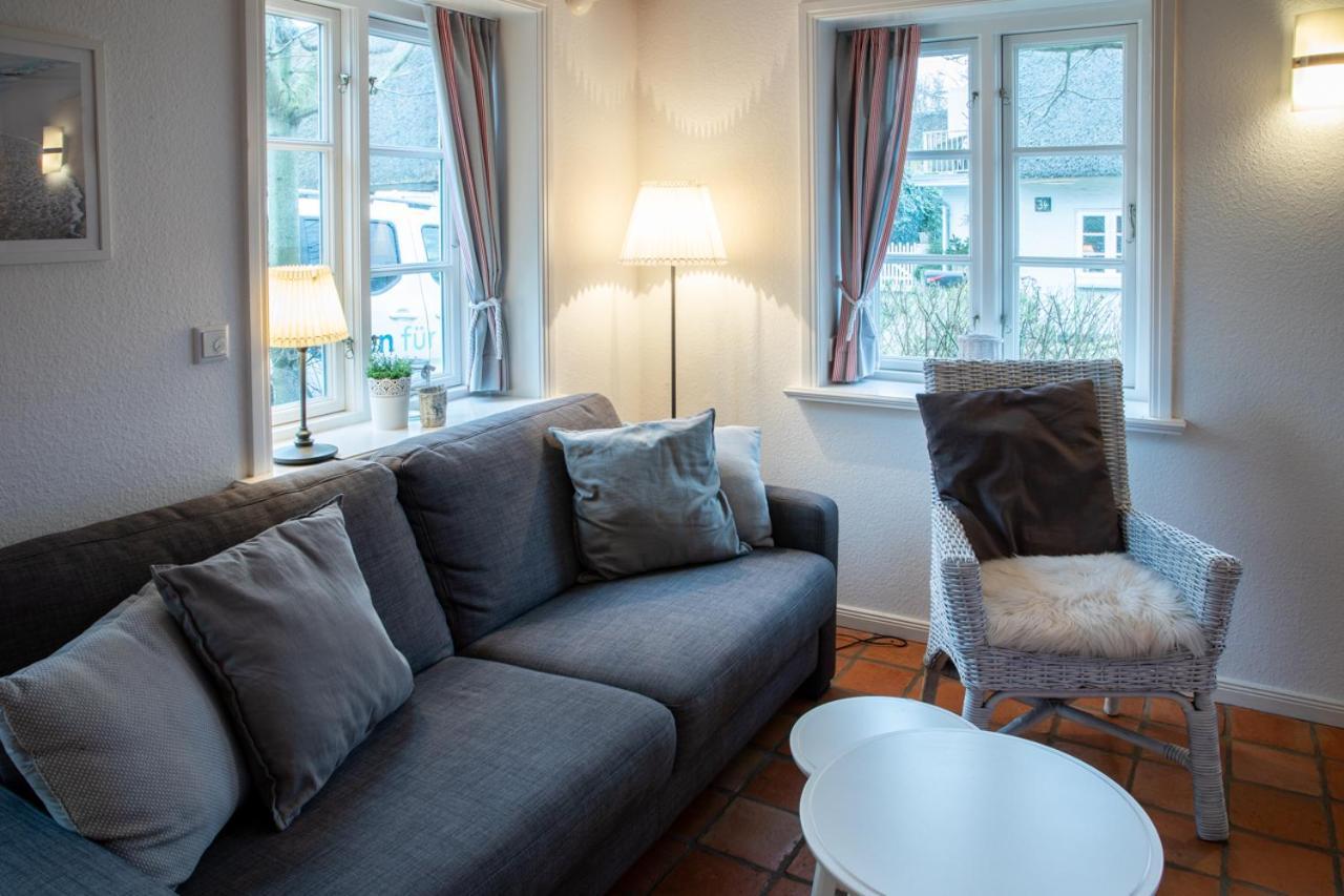 Ferienwohnung Oldsum エクステリア 写真